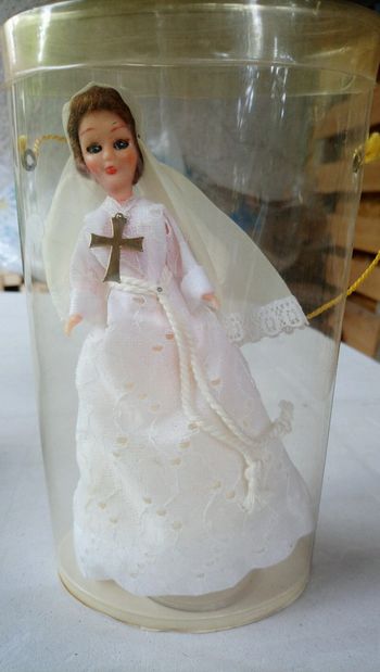 Poupée de collection Communiante