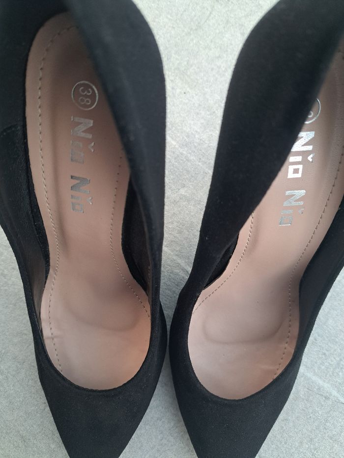 Escarpins noir talon haut en daim Nio Nio 👠 - photo numéro 7