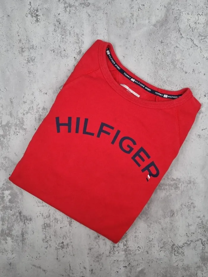 Sweat Tommy Hilfiger rouge – Taille L Femmes (mesures en photos)