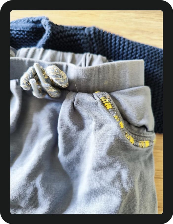 Lot d'une veste bleue marine et un pantalon TAO 12 mois - photo numéro 4