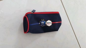 Trousse FFF neuf YY