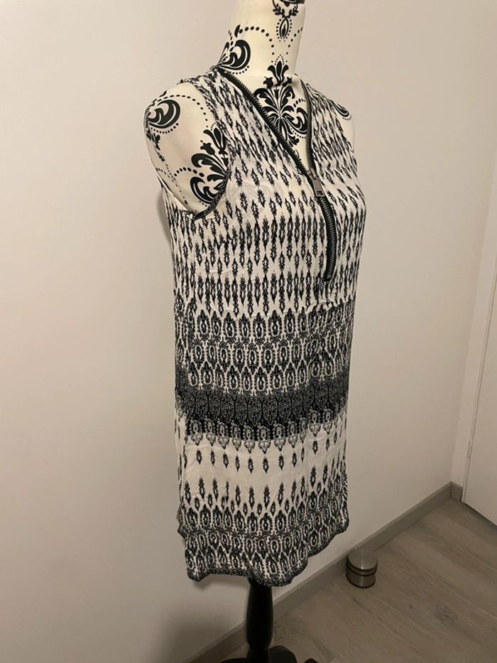 Robe Kaylla motif ethnique noir et blanc, fermeture éclair, taille 36 - photo numéro 5