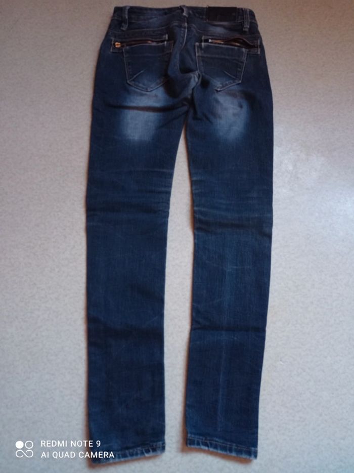 Jean taille 34 - photo numéro 3