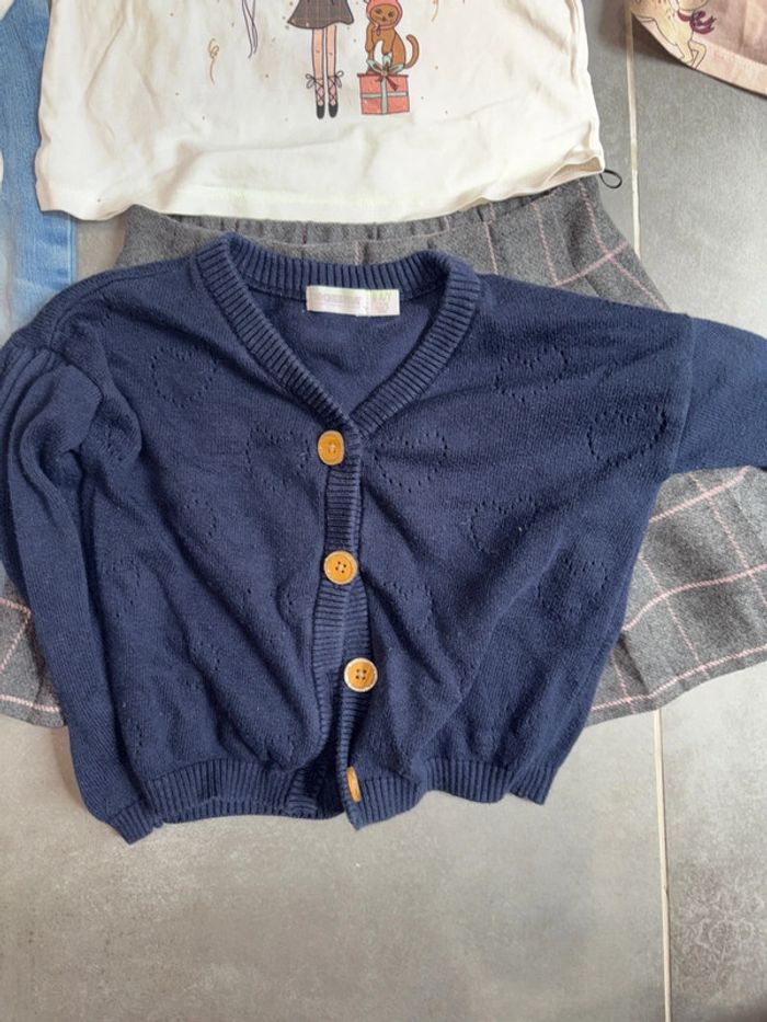 Lot de vêtements en 6 ans - photo numéro 3