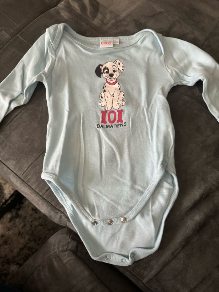 Lot de 6 bodies en taille 12 mois - photo numéro 4