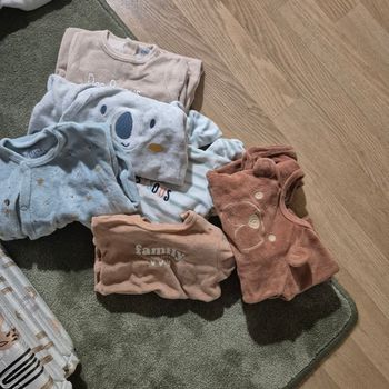 Lot pyjamas