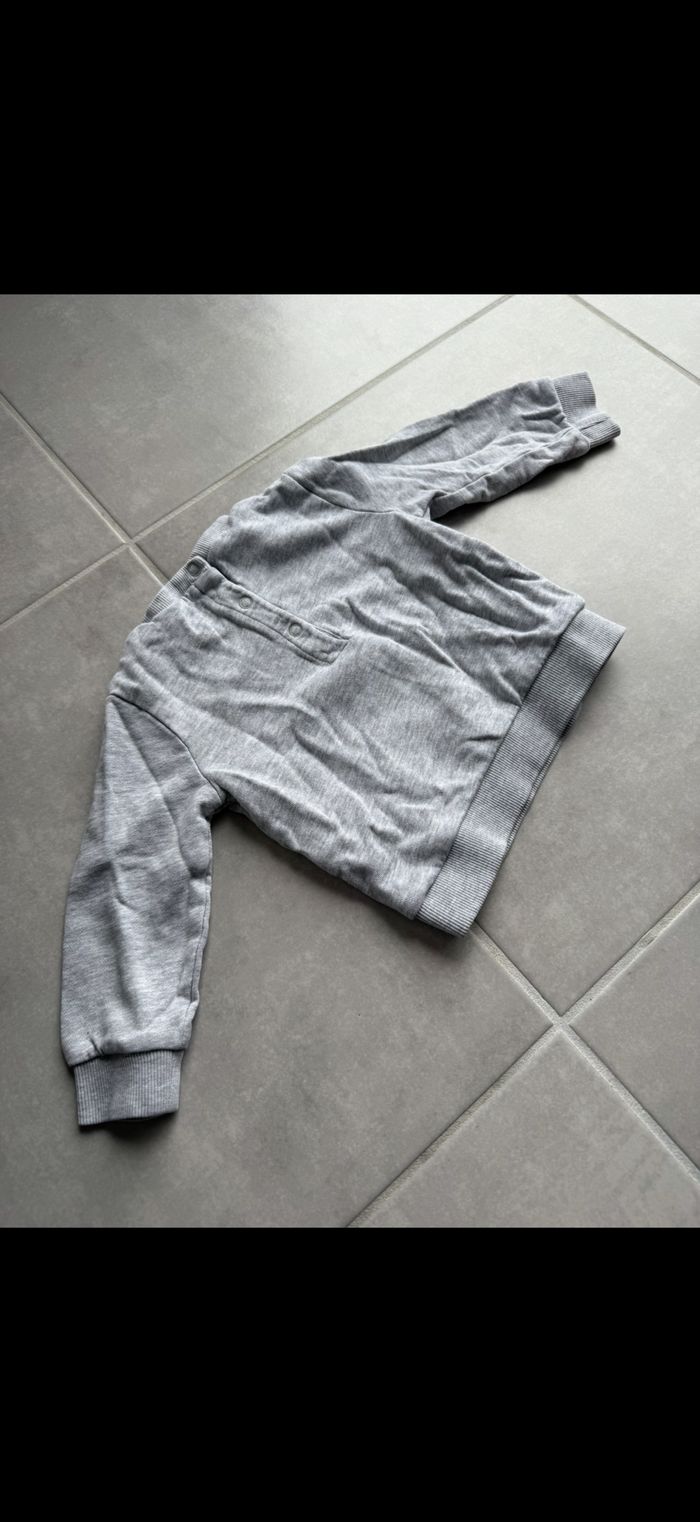 Sweat pull avec tortue Kiabi 18 mois - photo numéro 7