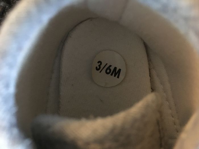 đ¶ Lot de 3 paires de chaussures bĂ©bĂ© (3-12 mois) NEUVES - photo numĂ©ro 2