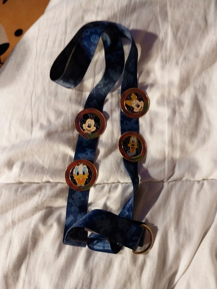 Tour de cou, collier, laniere disney 50 ans walt disney world wdw - photo numéro 2