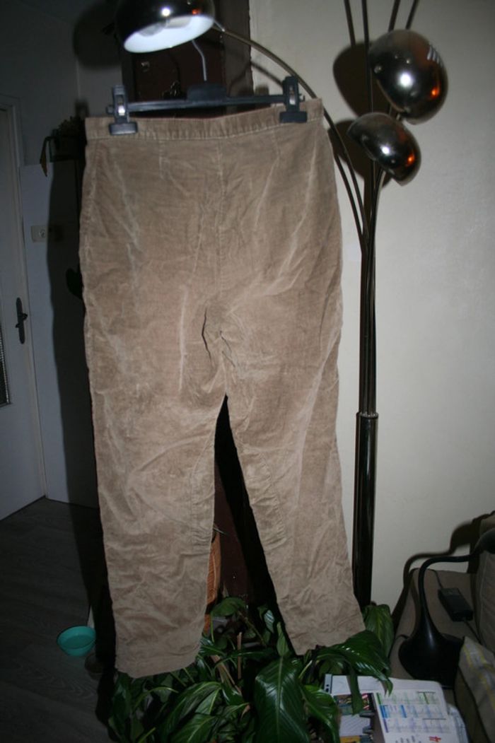 🌸👍Tendance 2024 👍Pantalon velours style cavalier Taille 36/38 "Marks and Spencer " 🌸 - photo numéro 3