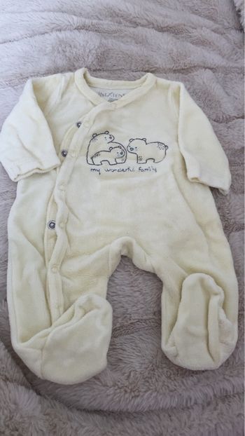 Pyjama jaune ourson