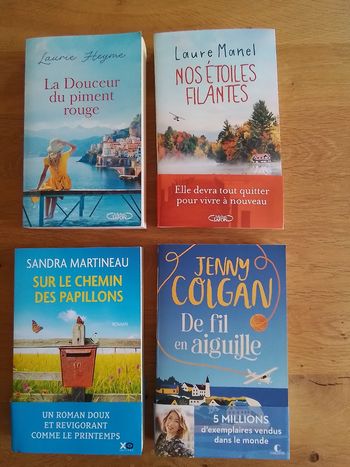 Lot de 4 livres neufs