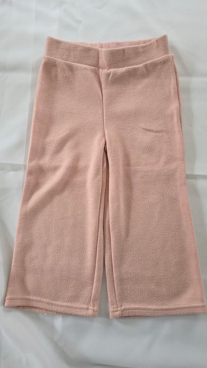 Lot de pantalons et 1 jupe  fille 4 ans - photo numéro 7