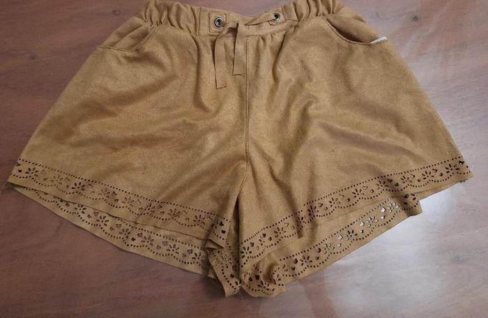 Short daim/dentelle 4 ans