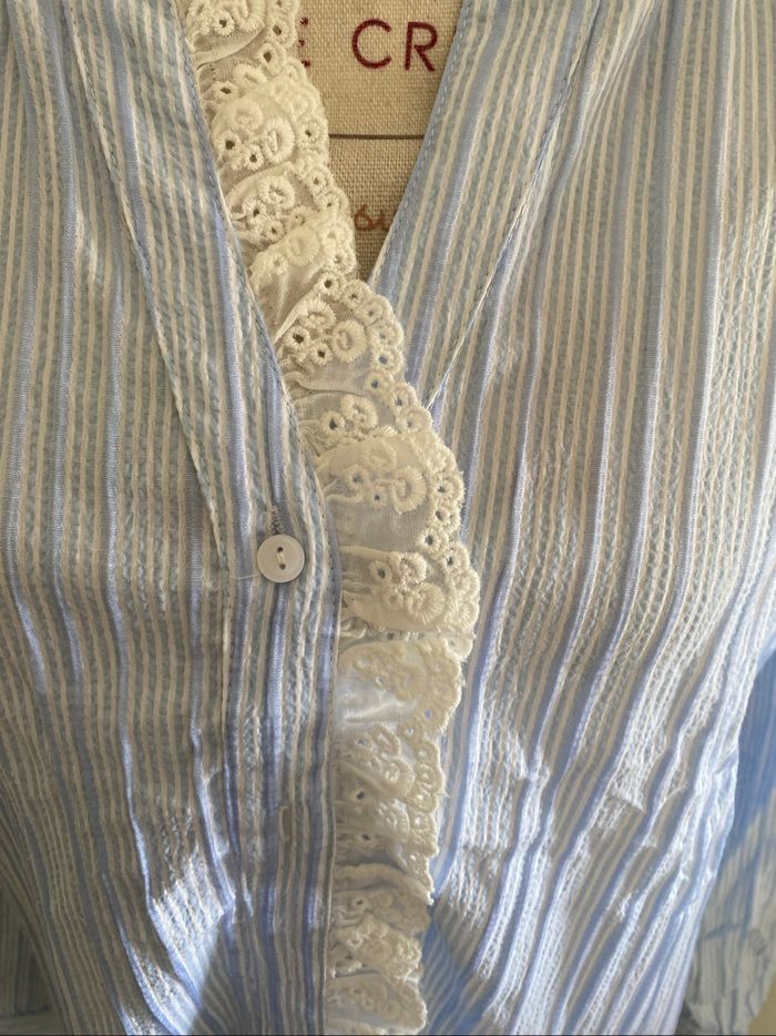 Chemise rayée bleu/blanc avec dentelle – Taille L – Neuve avec étiquette - photo numéro 3