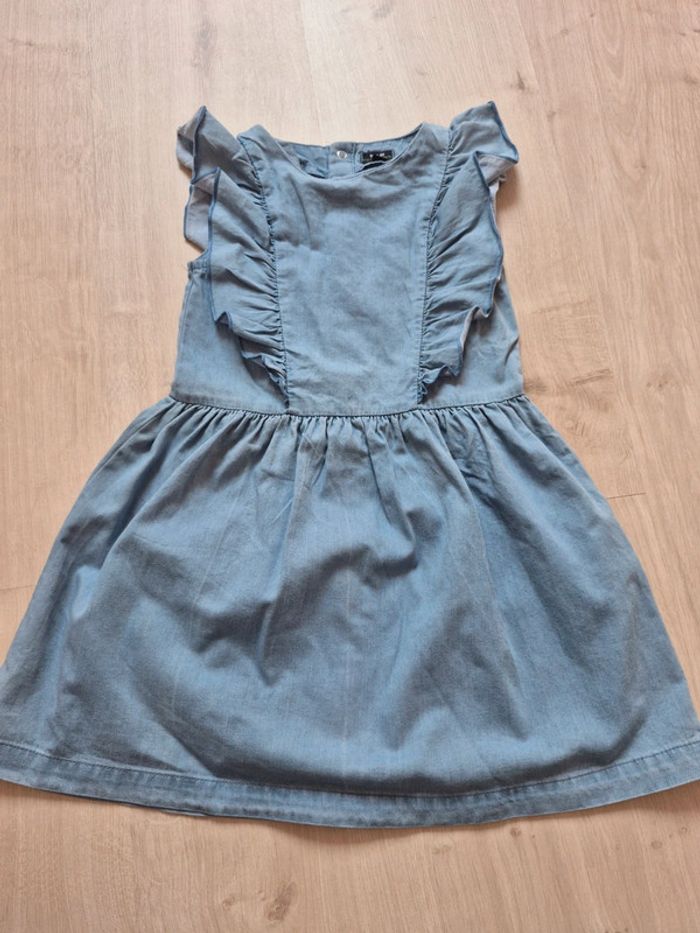 Robe volants