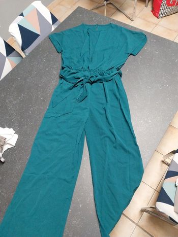 Combinaison verte taille M