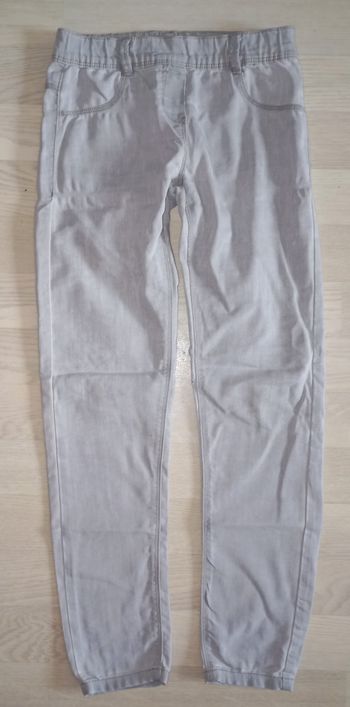 Jeans gris chiné clair toile légère Kiabi
T. 10 ans