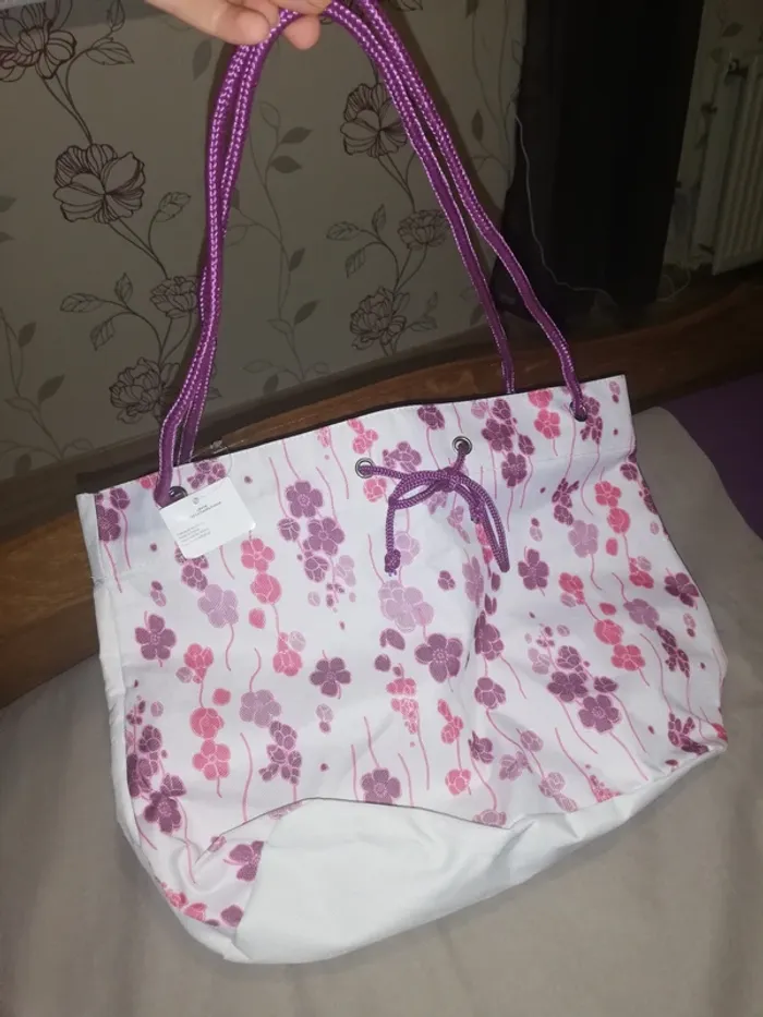 Sac fourre tout fleuri