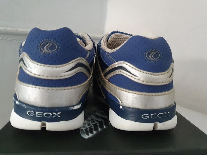 Chaussures garçon Geox taille 23 v3 - photo numéro 3