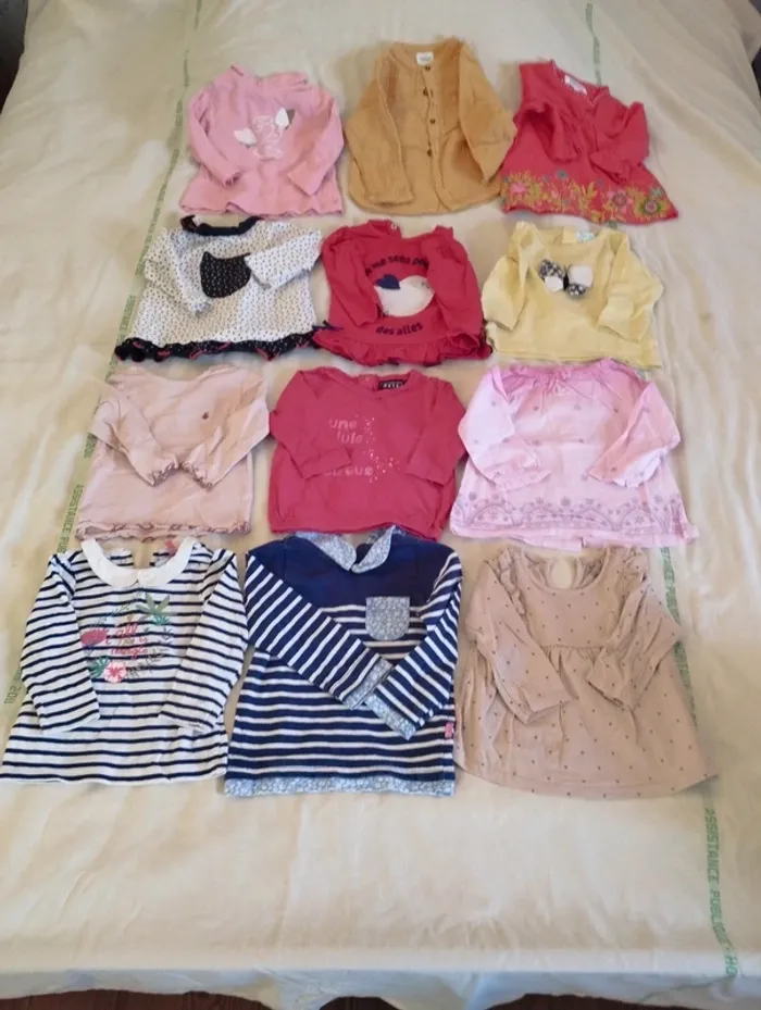 Lot hauts manches longues taille 6 mois fille
