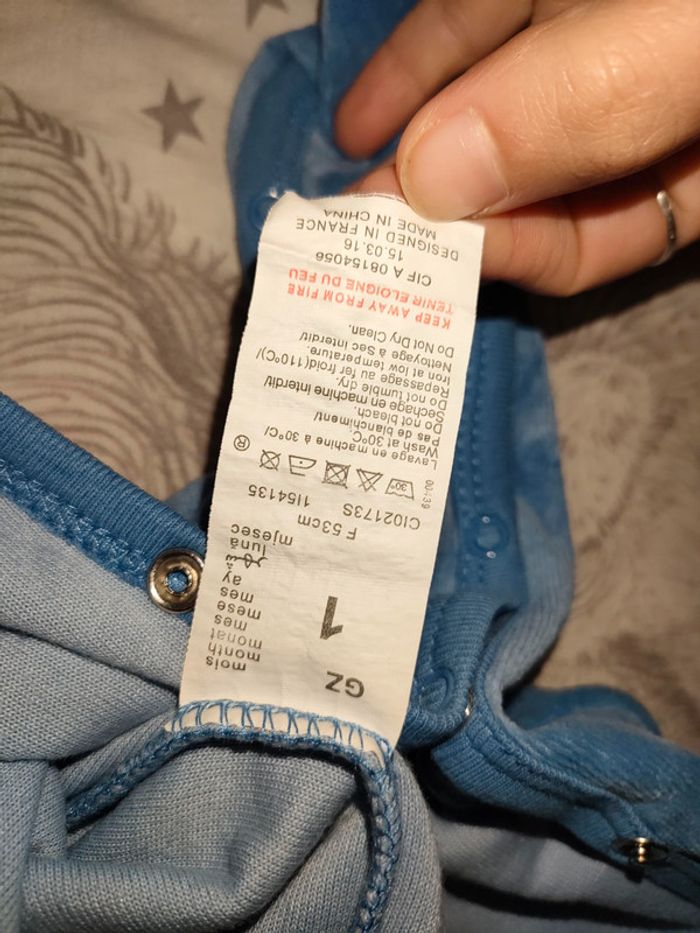 Lot de 8 pyjamas taille 1 mois - photo numéro 17