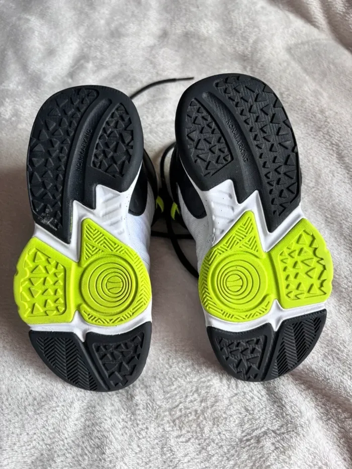 🌺Paire de chaussures de basket enfant taille 32🌺 - photo numéro 4