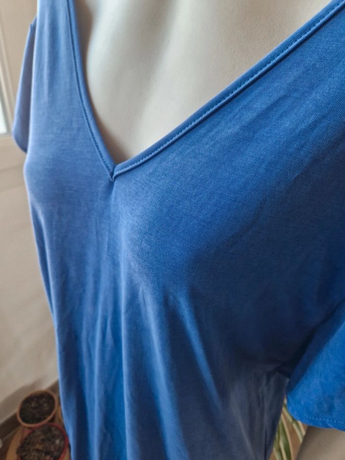 Robe 👗 décolleté - photo numéro 12
