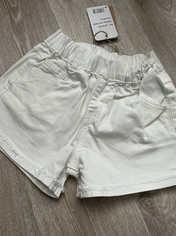 Short large blanc