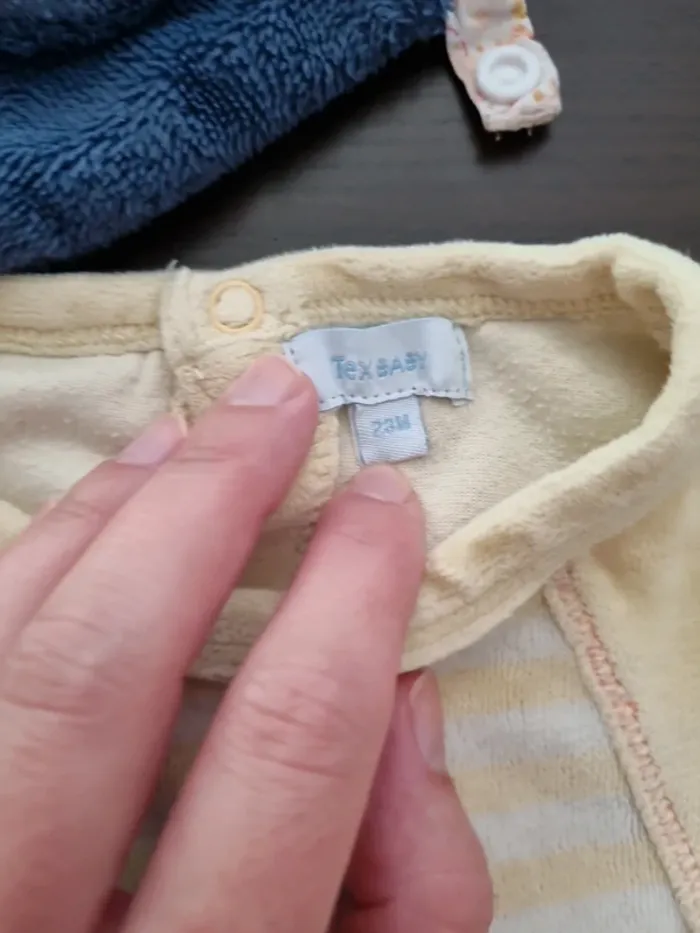 Pyjama hiver 23 mois bon état tex baby nuances de jaune - photo numéro 2