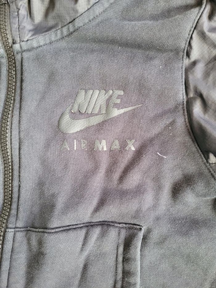 Sweat type sport Nike zippée - photo numéro 2