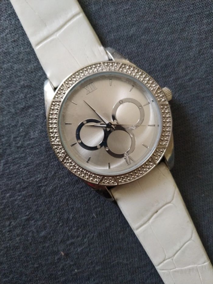Montre neuve