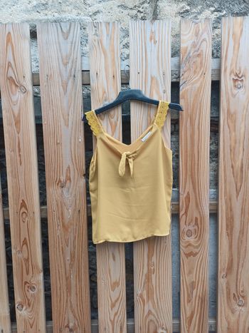 Jolie blouse sans manches brodées moutarde Peace n'love taille S/M