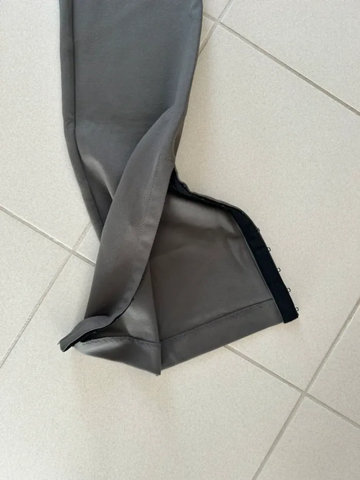 Pantalon fendu en bas Zara taille s - photo numéro 2