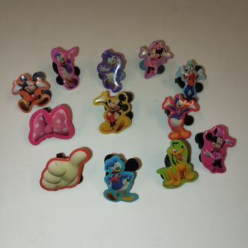MICKEY MOUSE - Lot 12 Pin's Disney Mickey & Friends Edition Carrefour 2010 - Lot n°17 (OCCASION)