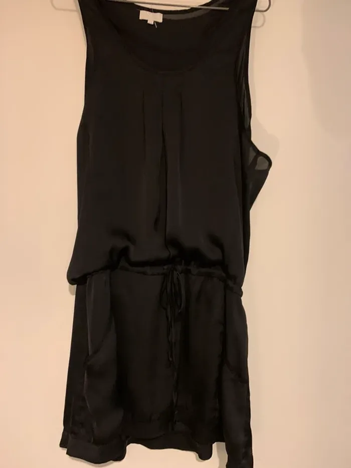 Robe noir fluide neuve taille s