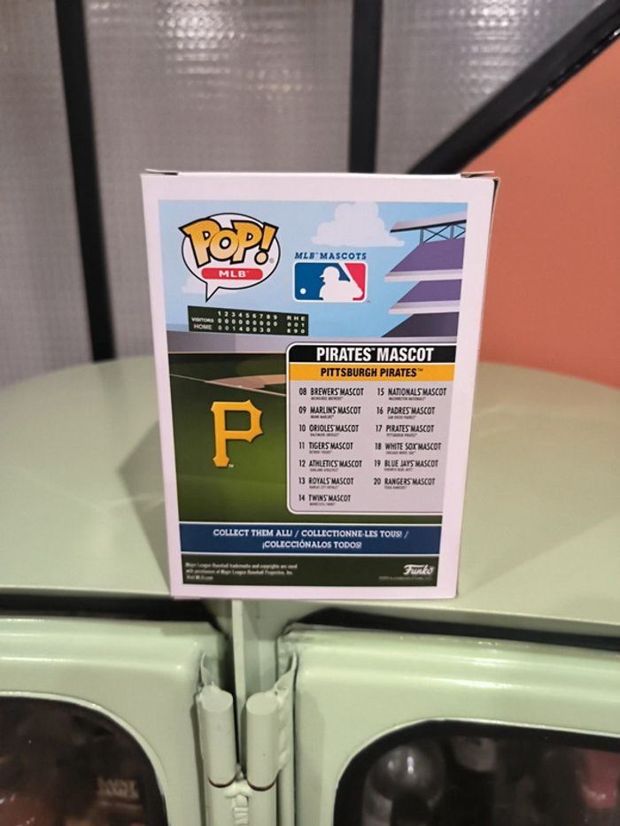 Rare Pop pirates mascot 17 - photo numéro 5