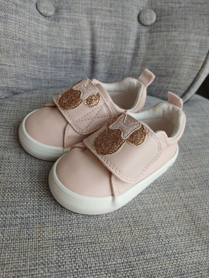 Chaussures Minnie Mouse rose fille H&M