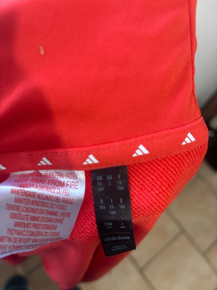 Veste Adidas jamais portée - photo numéro 2