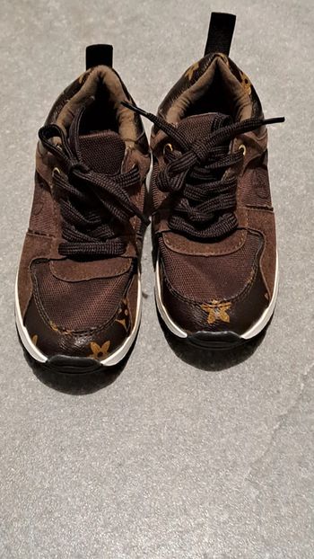 Baskete garçon 29 neuve
