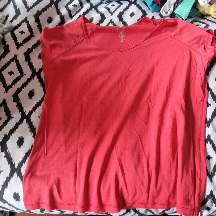 Lot de 5 t-shirts 2xl neufs oxylane domyos Décathlon élastane jamais portés neufs sans étiquettes - photo numéro 2
