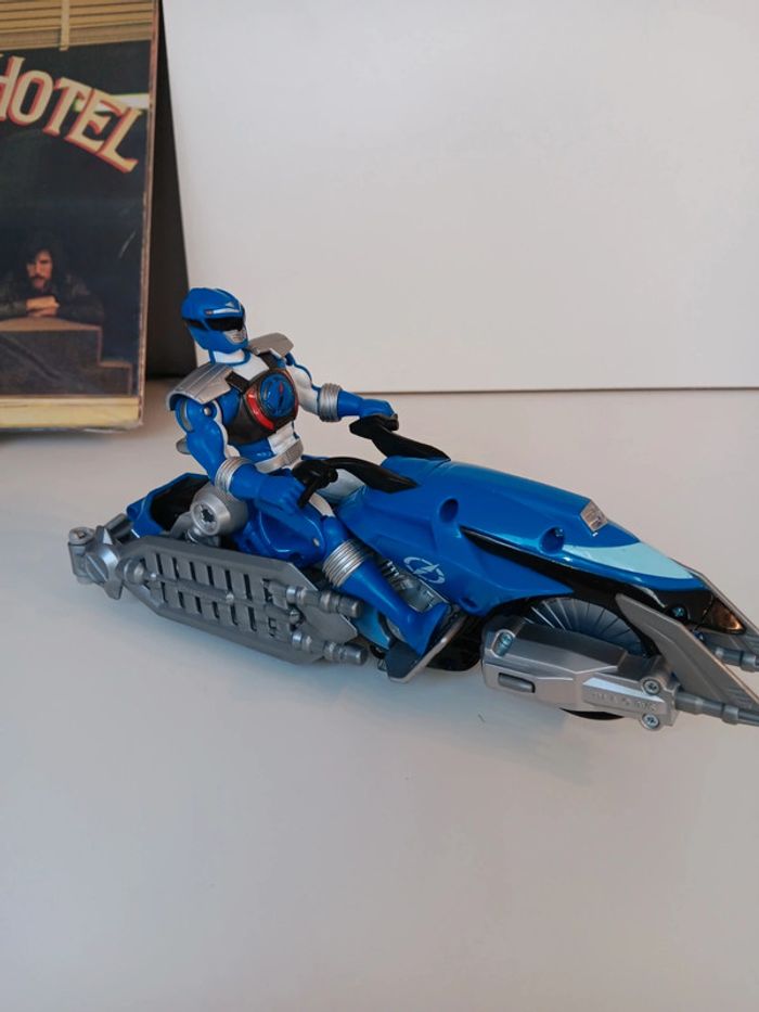 Figurine et sa moto vintage Bandai 2006 Power Rangers opération overdrive moto 25cm fig 14cm - photo numéro 12