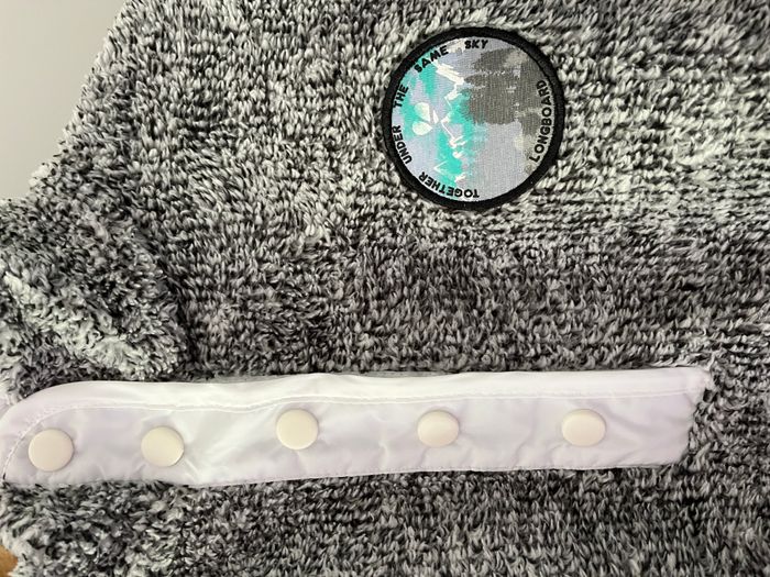 Pull Taille M - Longboard - Neuf - photo numéro 2