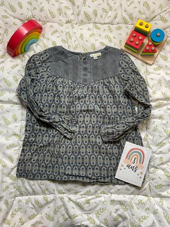 blouse manches longues gris à motifs vertbaudet 8 ans