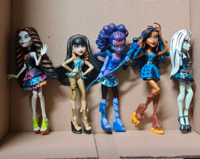 5 personnages monsters high