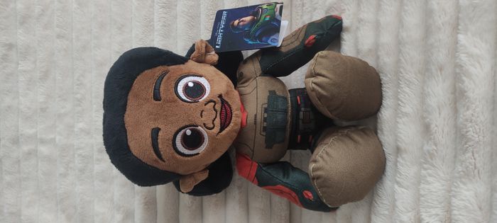Peluche Disney Pixar – Alisha de Lightyear (Buzz l’Éclair) 30 cm – Neuve avec étiquette