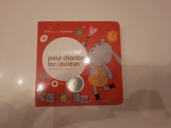 1 livre cd "Comptines pour chanter les couleurs"