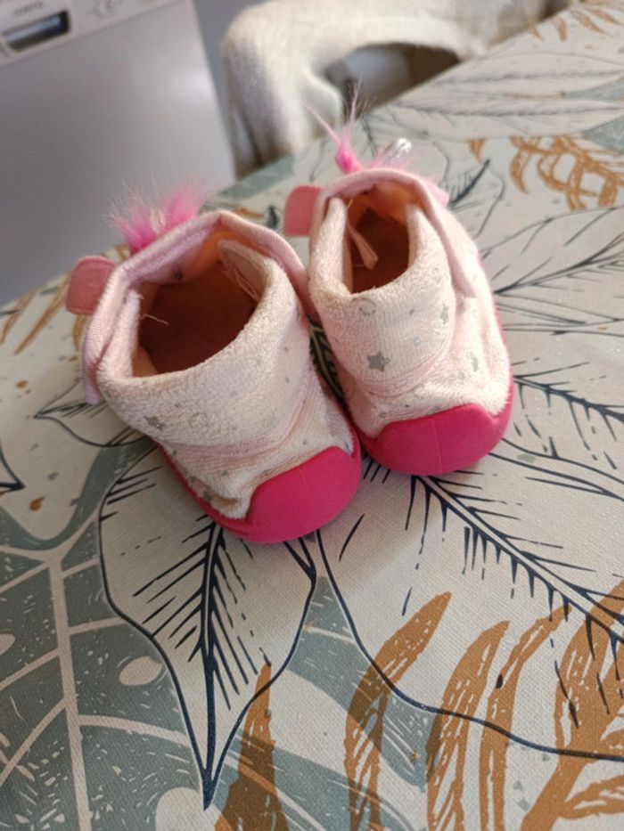 Chaussons licornes taille 24 - photo numéro 2