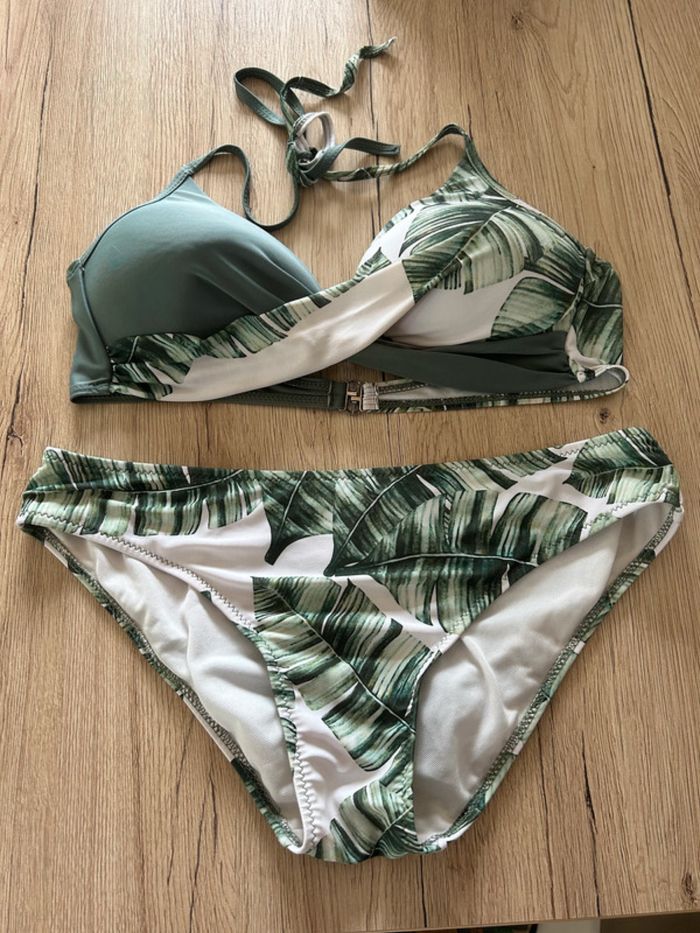 Maillot de bain 2 pièces taille 38