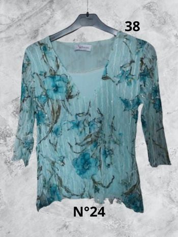 N°24 Blouse verte T38. Armand Thiery.